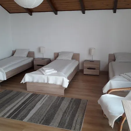 Osa Modlin Airport Country house *