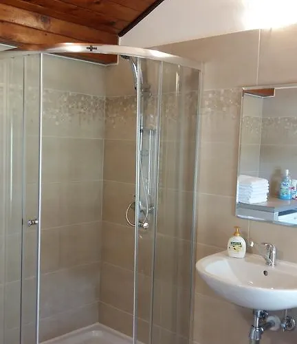 Osa Modlin Airport ザクロチム