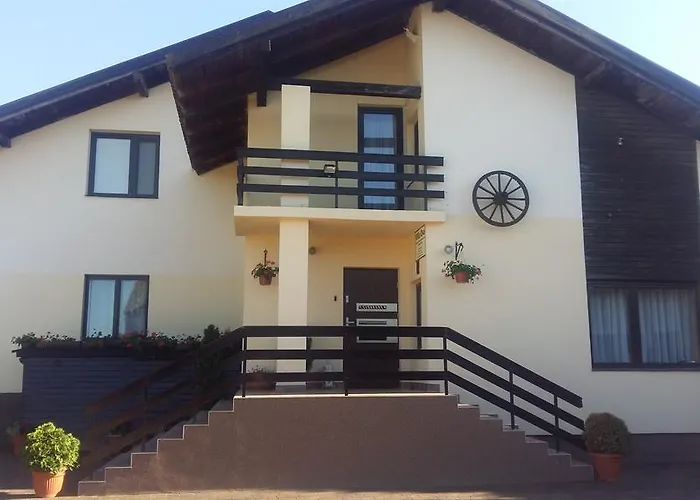 Osa Modlin Airport * ザクロチム