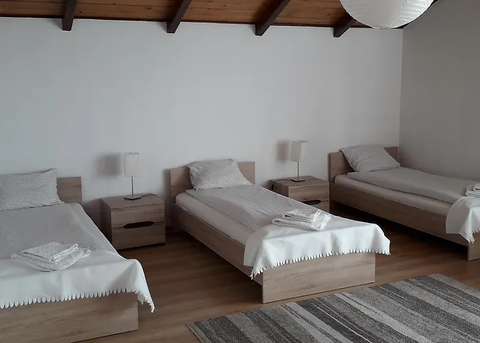 Osa Modlin Airport * ザクロチム